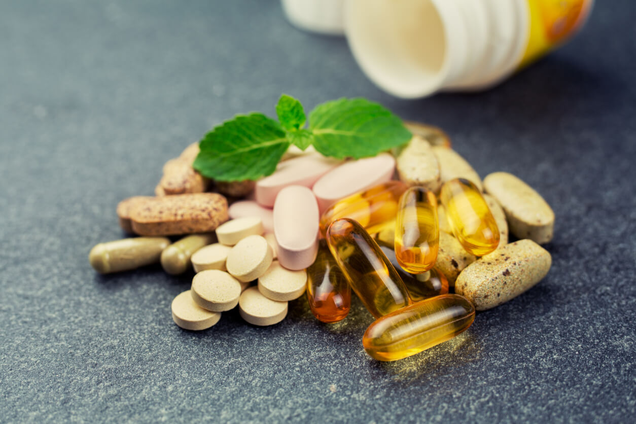 How to Choose Between Manufacturing Chewable or Tablet Supplements